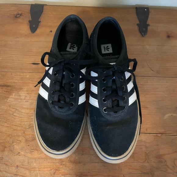 Adidas Suede Skate Shoes - Picture 4 of 8